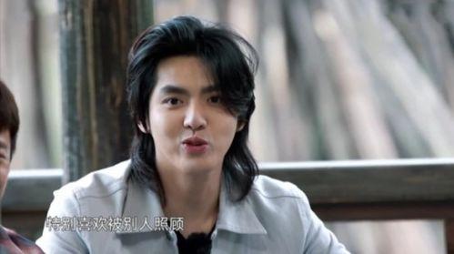 女的说吃瓜啥意思,揭秘网络流行语的深层含义